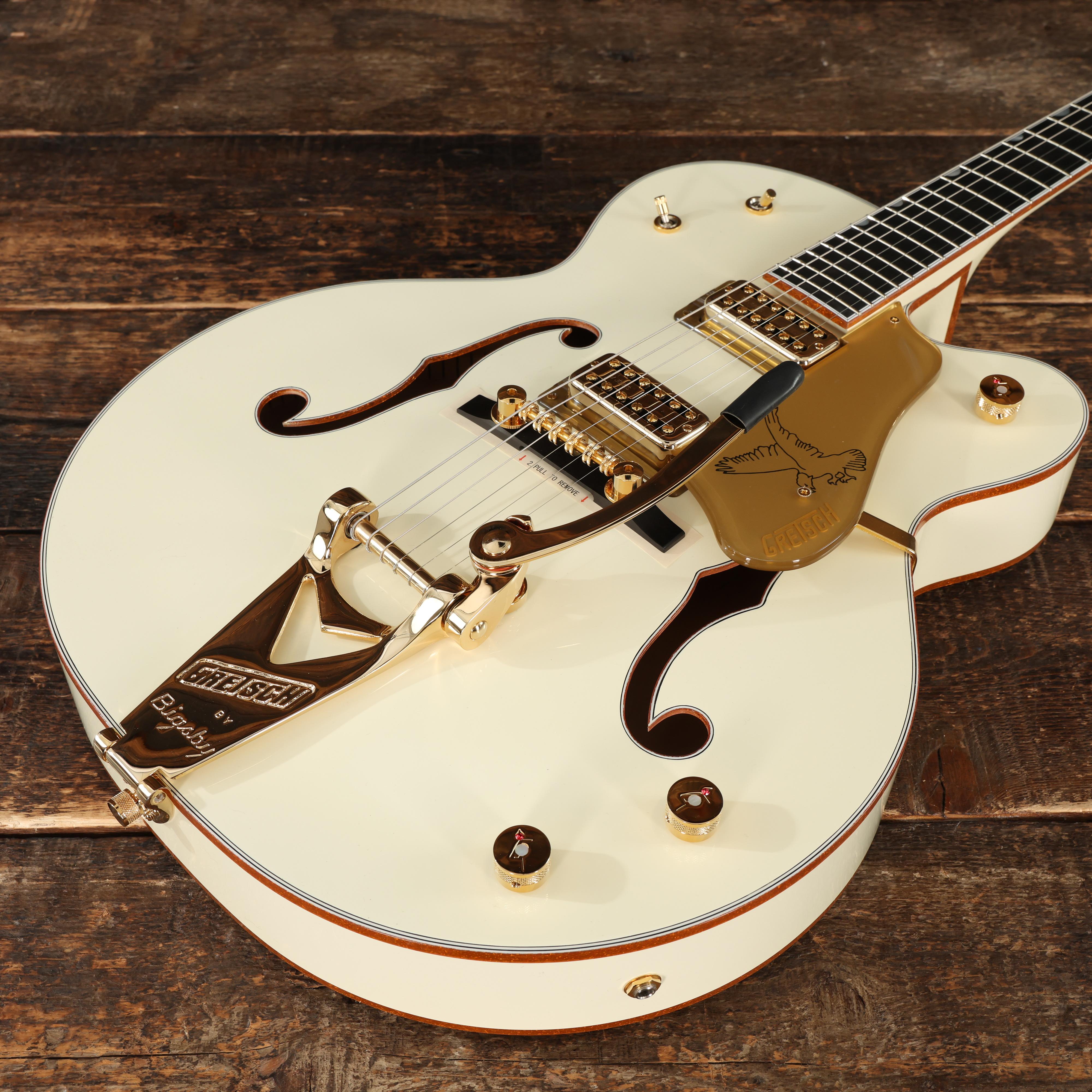 Gretsch G6136T-59GE 1959 Falcon with Bigsby in Vintage White